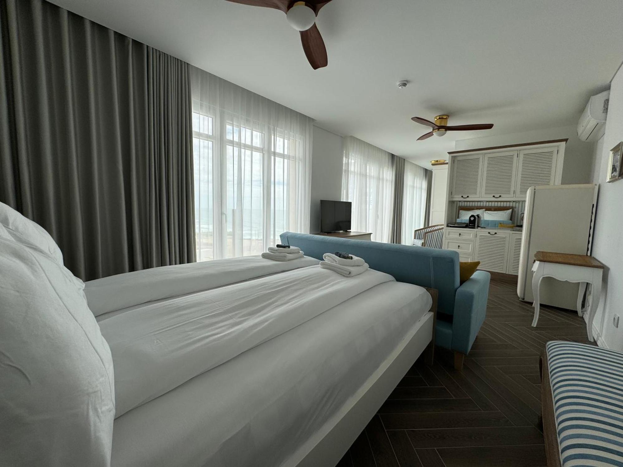 Ocean View Apartments Lourinhã Esterno foto